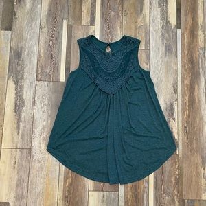 Lace detailed tunic length tank.